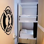 Gspot Hostels & Love Triangles Pizzeria